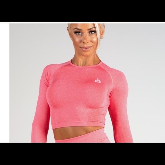 Ryderwear Tops - Seamless Ryderwear long sleeve crop top